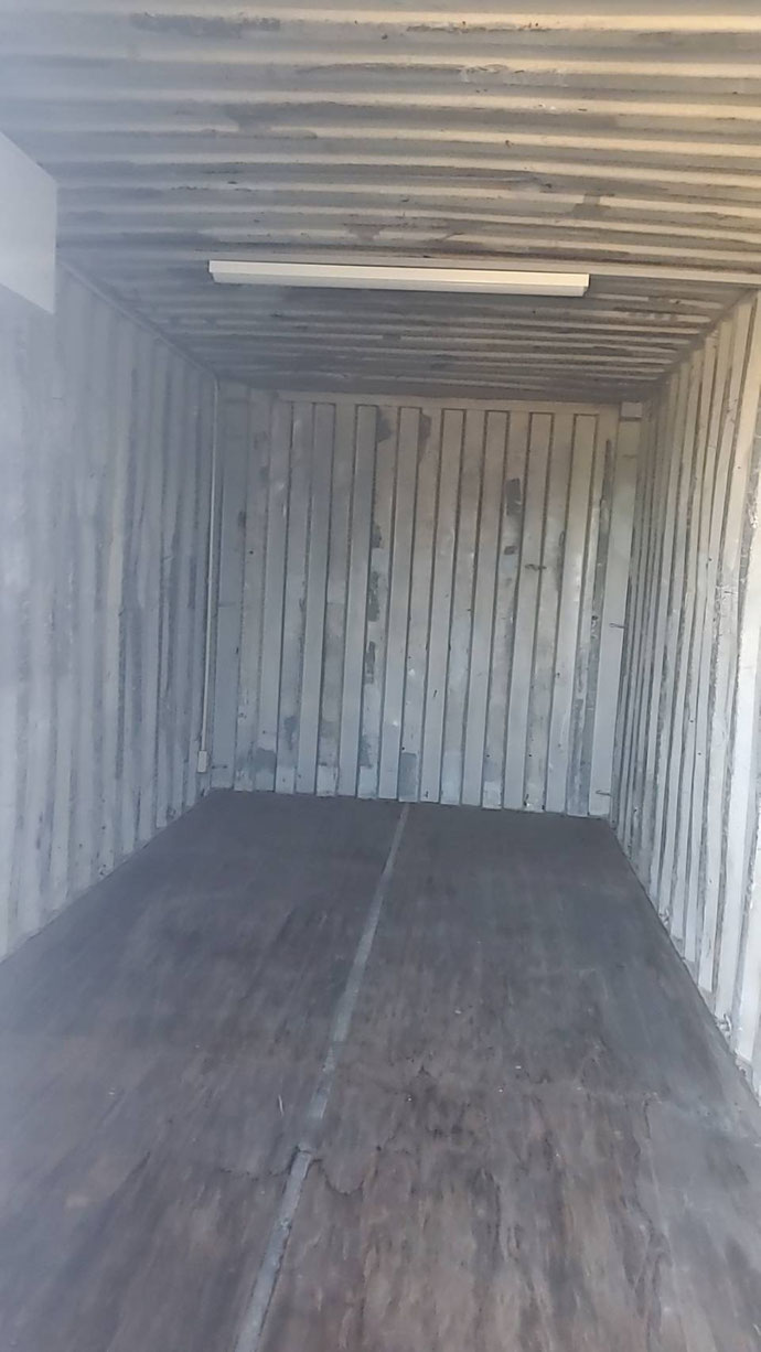 2シャッター間仕切りコンテナ20ft(中古/シルバー)