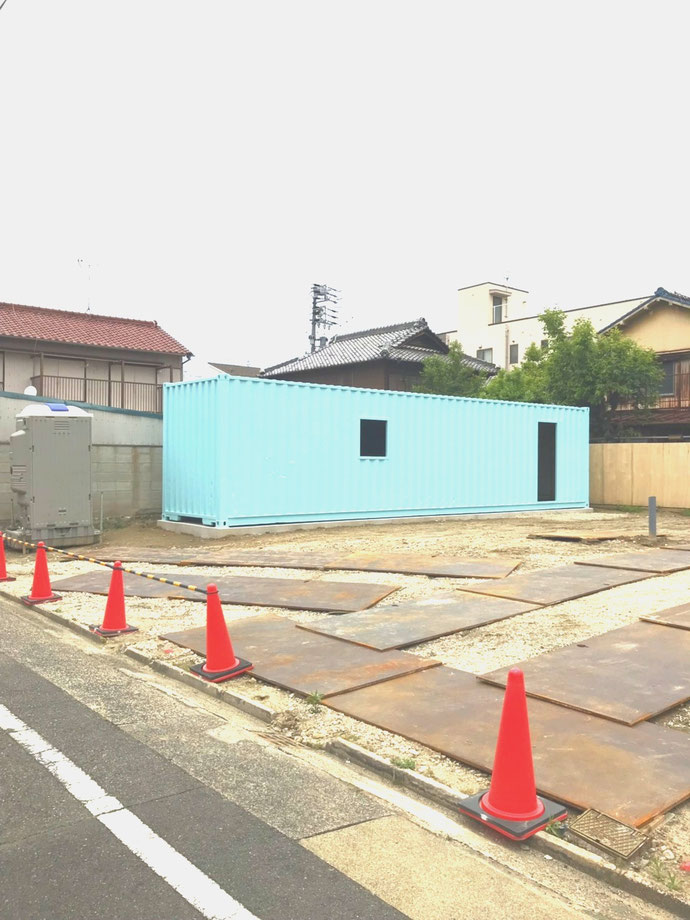 名古屋市中村区 中古コンテナ40ftハイキューブ･開口窓･ドア枠･塗装設置