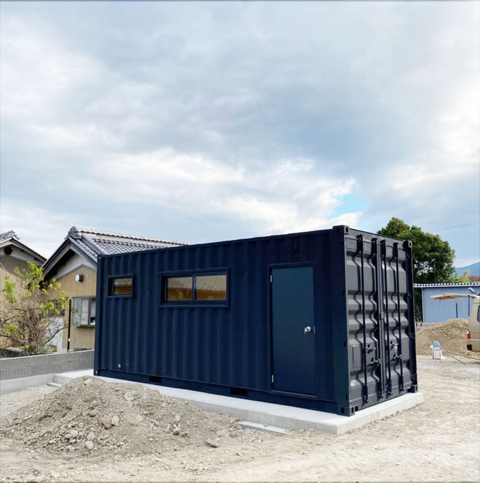 岐阜県養老町 NEWVANコンテナ20ft窓・ドア付き連結設置