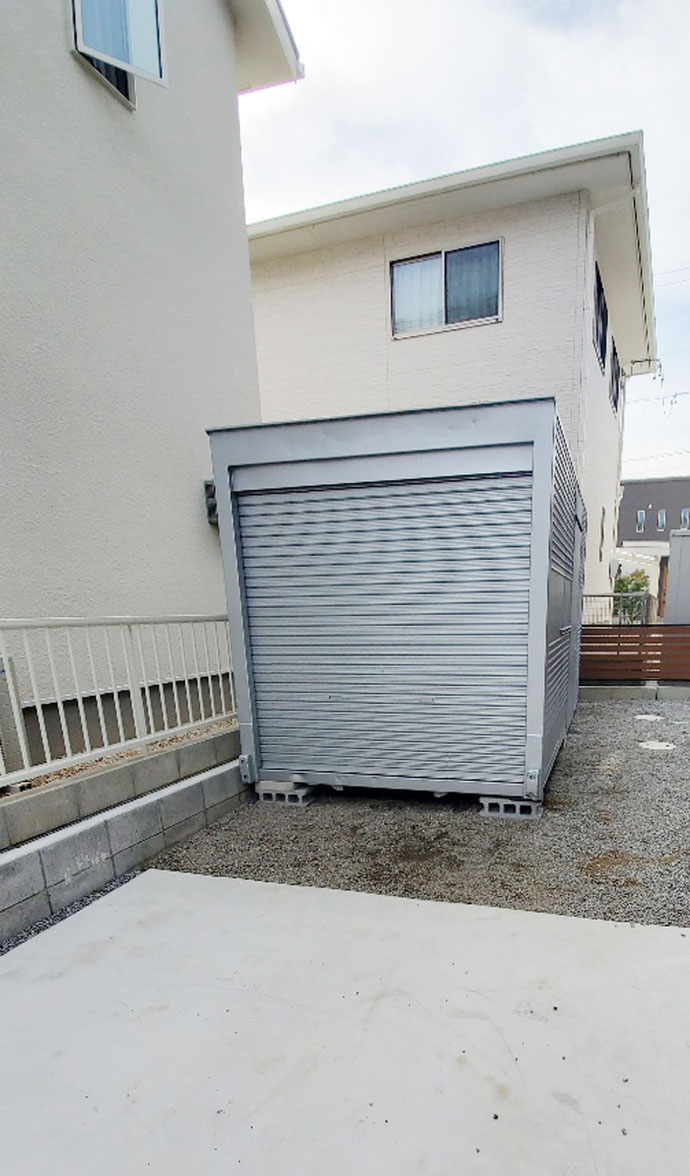 三重県津市河芸町 中古2tアルミコンテナサイドドア･シャッター納品