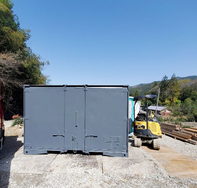 揖斐郡揖斐川町 中古コンテナ12ftグレー設置