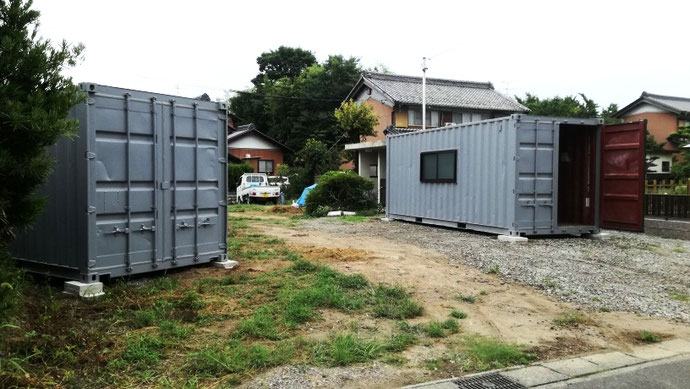岐阜県羽島市 中古コンテナ20ftグレー塗装・窓付納品