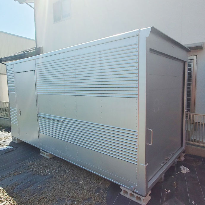 福井県御前崎市 中古2tアルミコンテナサイドドアシャッター付設置