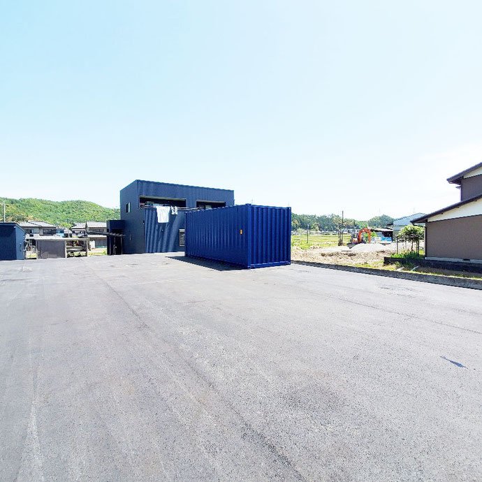 岐阜県山県市 NEWVANコンテナ20ft紺色塗装設置