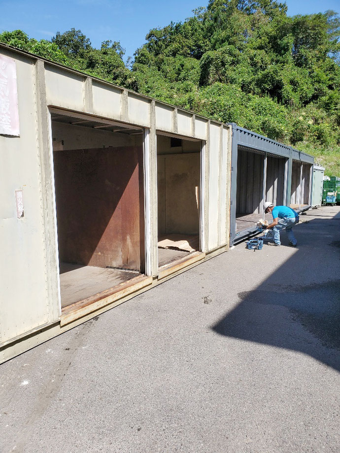 愛知県 豊田市 中古 コンテナ 20ft フルシャッター グレー 