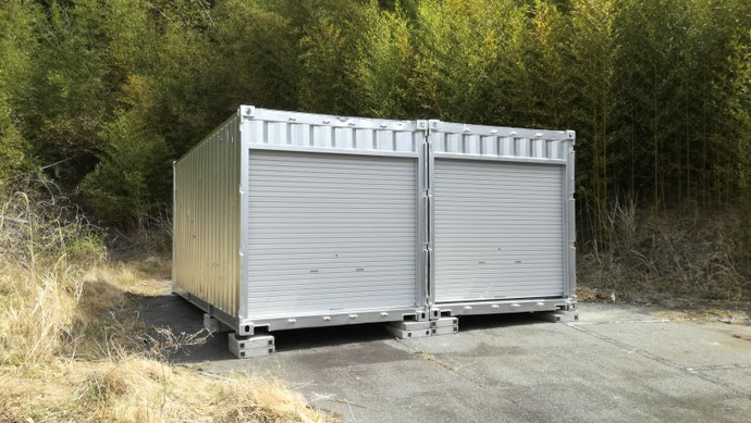 福島県いわき市 中古コンテナ20ftシャッター付シルバー電気工事2本設置