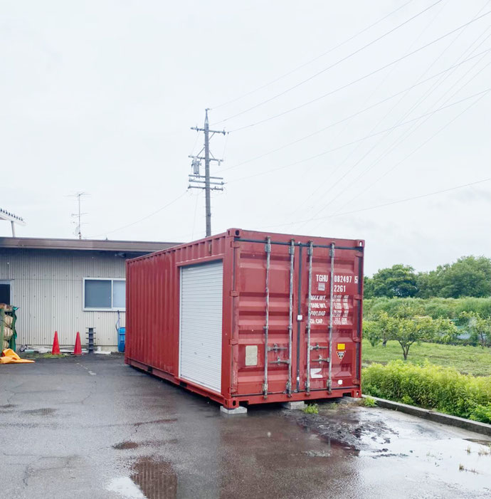 岐阜県瑞穂市 中古コンテナ20ftシャッター付納品