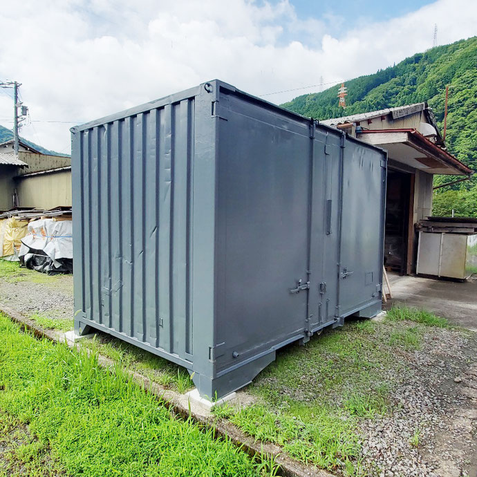岐阜県郡上市 中古コンテナ12ftグレー設置