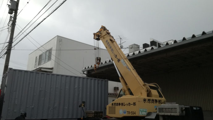 愛知県弥富市 中古コンテナ20ftハイキューブ内装改造品設置