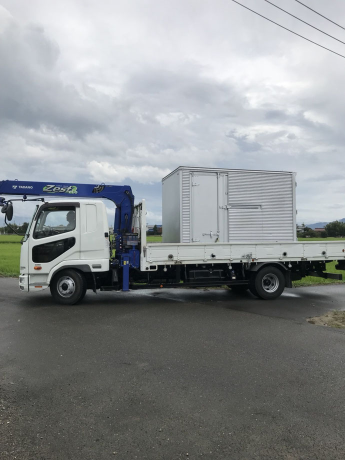 千葉県君津市 中古コンテナ12ft2本設置