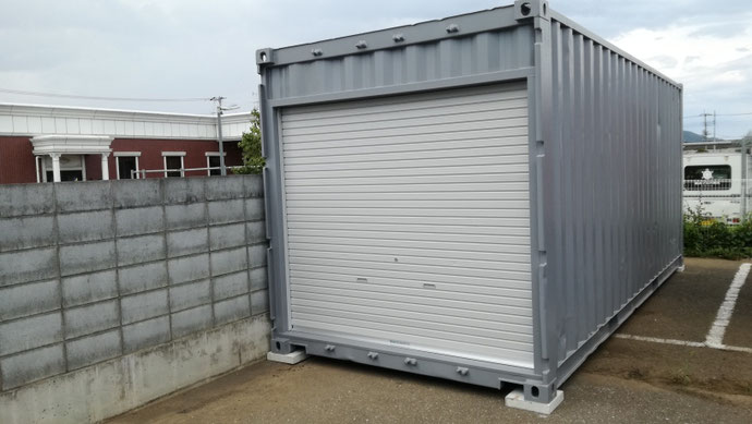栃木県宇都宮市 中古コンテナ20ftシャッター付・グレー塗装納品