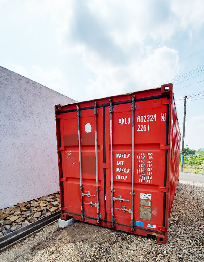 愛知県 小牧市 中古 コンテナ 20ft 現状品 ブロック 設置