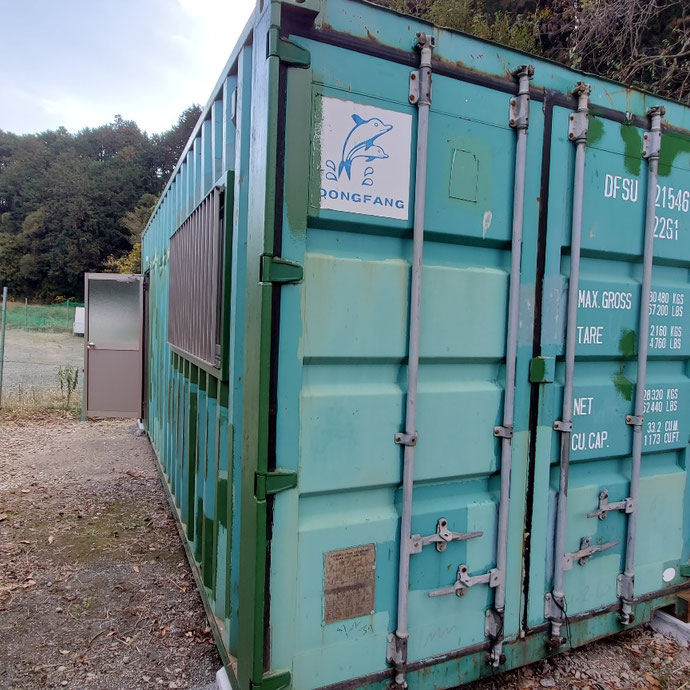 静岡県駿東郡長泉町 中古コンテナ20ftドア･窓付納品