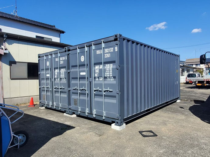 静岡県掛川市 NEWVANコンテナ20ftグレ―2本設置