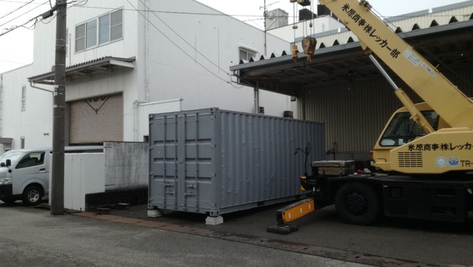 愛知県弥富市 中古コンテナ20ftハイキューブ内装改造品設置