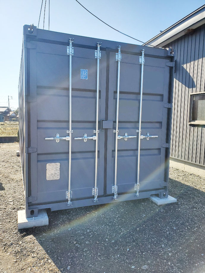 郡上市白鳥町 NEWVANコンテナ20ftグレー設置
