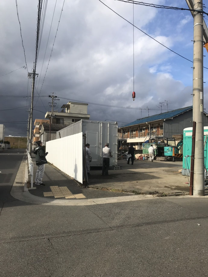 愛知県名古屋市中村区 中古コンテナ40ftリーファ･ドア･遮熱納品