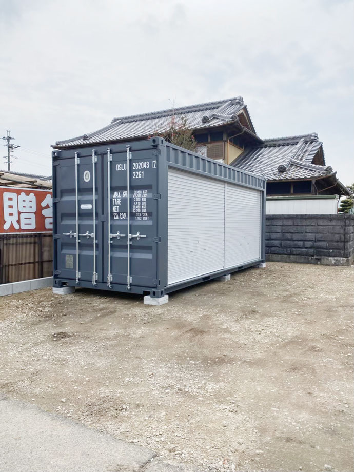 岐阜県関市 NEWVANコンテナ20ftシャッター付グレー設置