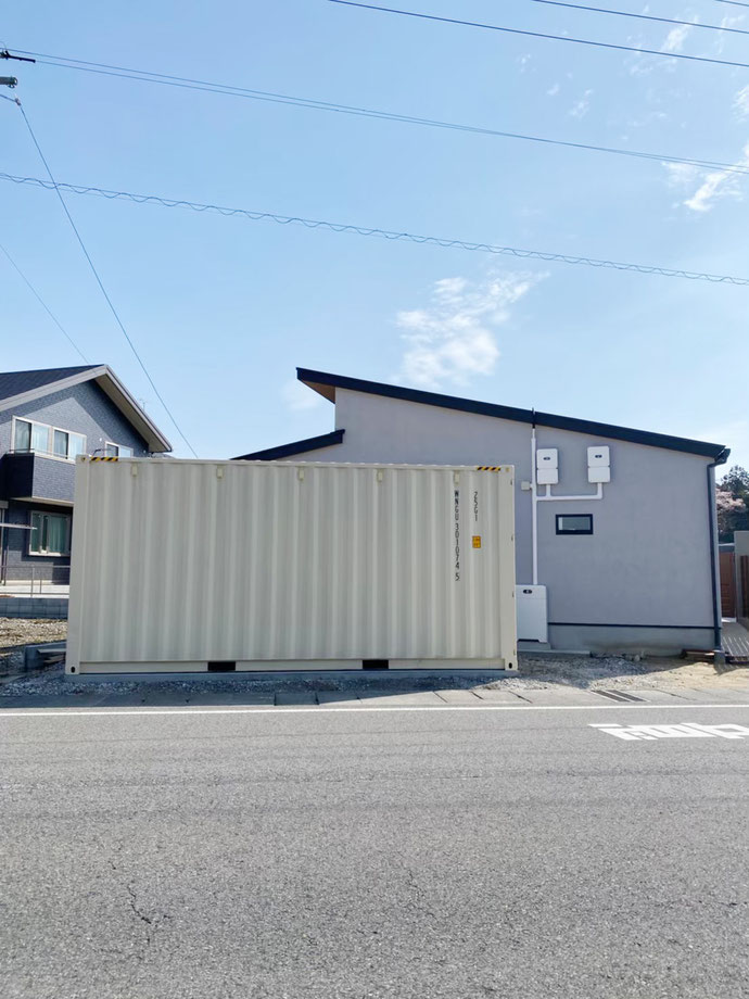 岐阜県大垣市 NEWVANコンテナ20ftアイボリー納品