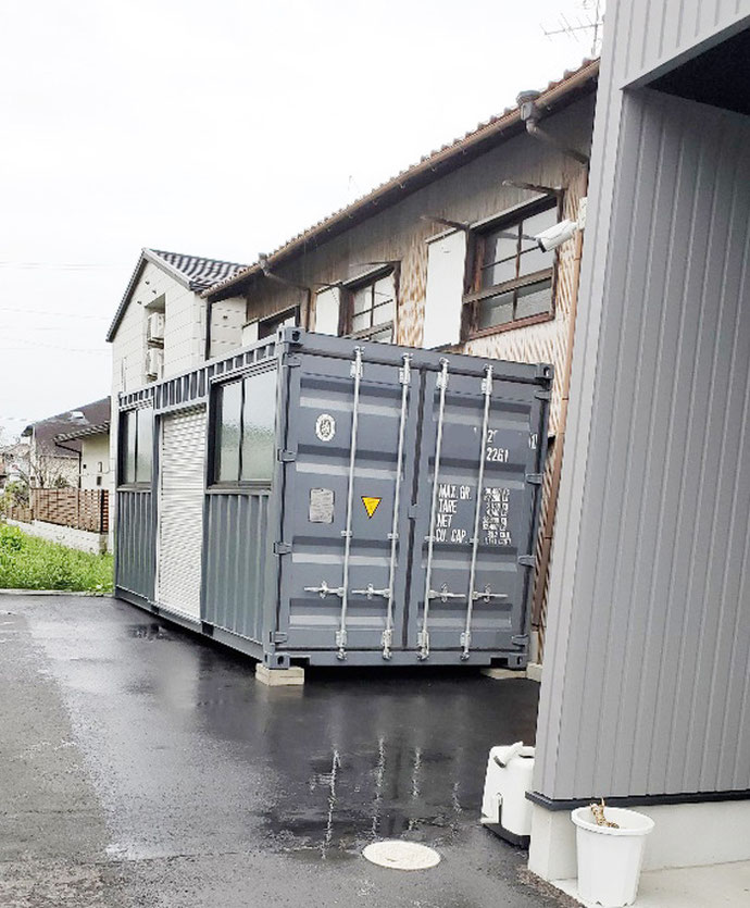 岐阜県 岐阜市 NEWVAN コンテナ 20ft シャッター 窓