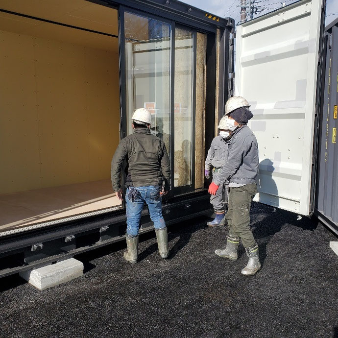 郡上市高鷲町ひるがの NEWVANコンテナ20ftサイドオープン･内装工事納品