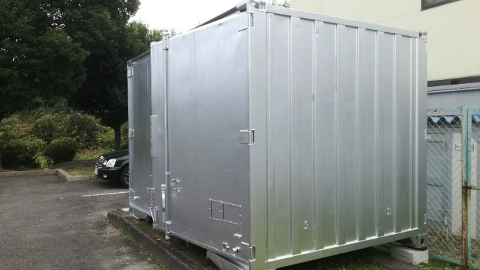 愛知県瀬戸市岐阜県御嵩町 中古コンテナ12ft内装化粧貼り仕様シルバー塗装設置