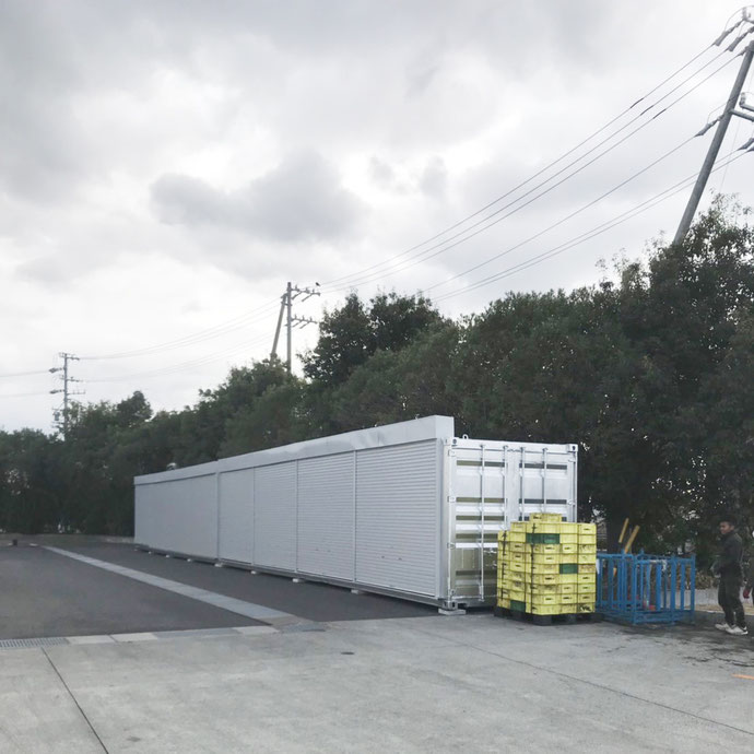 愛知県知多郡阿久比町 中古コンテナ13ftシャッター付マットブラック納品