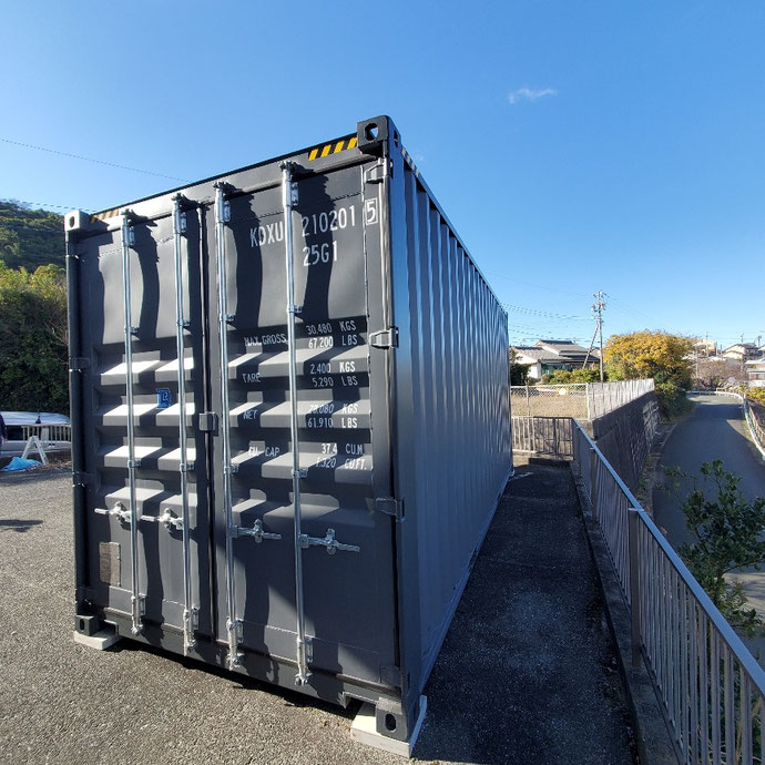 愛知県田原市 NEWVANコンテナ20ftハイキューブ1800シャッターグレー設置