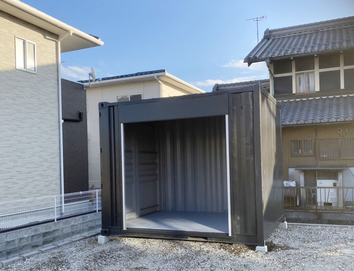 岐阜県安八郡 中古コンテナ10ftシャッター付ブラック設置