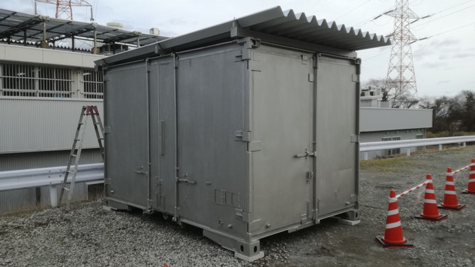 不破郡垂井町 中古貨物コンテナ12ft屋根敷設･遮熱塗装設置