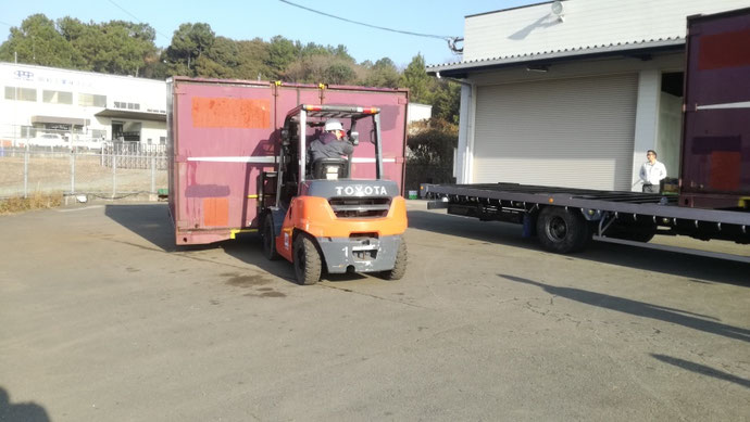 福岡県久留米市 中古コンテナ12ft設置
