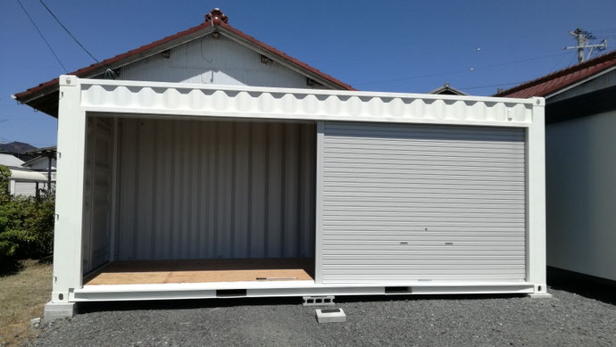 三重県松阪市 中古コンテナ20ftフルシャッター･ホワイト塗装納品