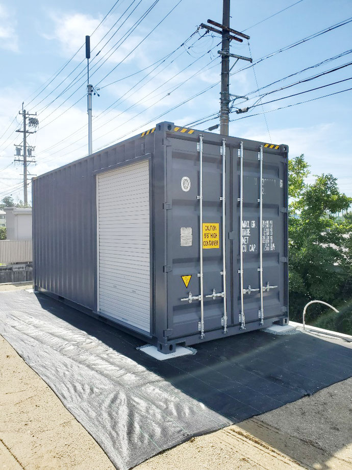 岐阜市西河渡 NEWVANコンテナ20ftシャッター設置