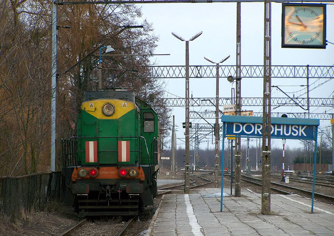 Locomotora estacionada en la estación de Dorohusk