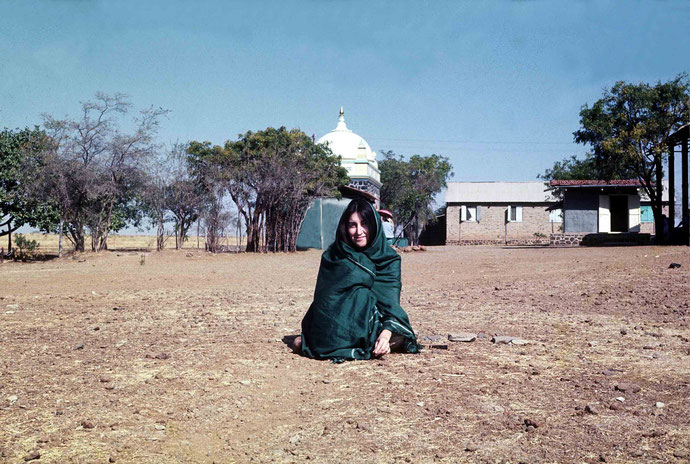 Sher at Upper Meherabad - Jan. 1975 : Photo taken by Tony Zois