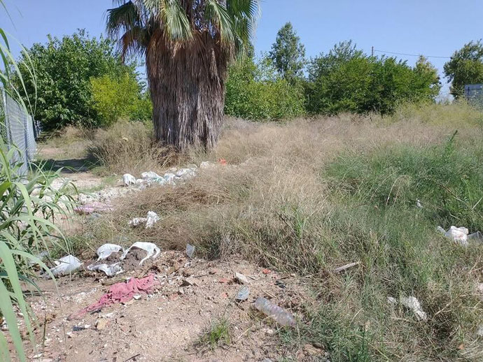 La ronda Norte que bordea Benimaclet parece un vertedero, lleno de ratas, mosquitos y todo tipo de inmundicias.