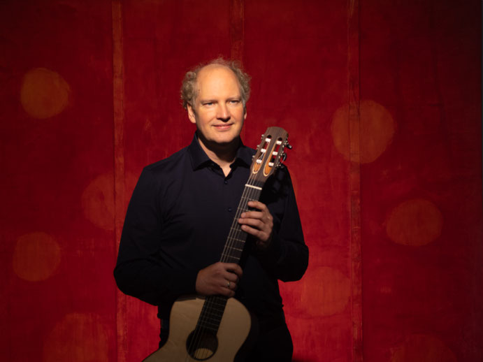Perry Schack, Gitarrist aus Deutschland, Konzertgitarrist aus München und dem Oberland