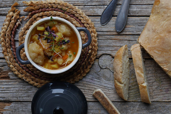 saure Teignockensuppe