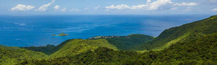 View of the Îles Pigeons in front of Bouillante © Guillaume Aricique,2017, Comité du Tourisme des Îles de la Guadeloupe CTIG