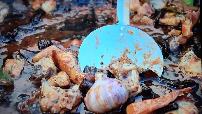 La paella en sus diferentes versiones, no puede faltar cuando hablamos de la gastronomía de Castellón donde se come muy bien.