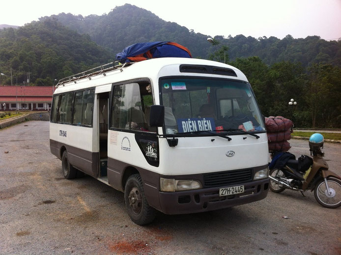 Microbus de Muang Khua a Dien Bien Phú (Foto de Iphone)