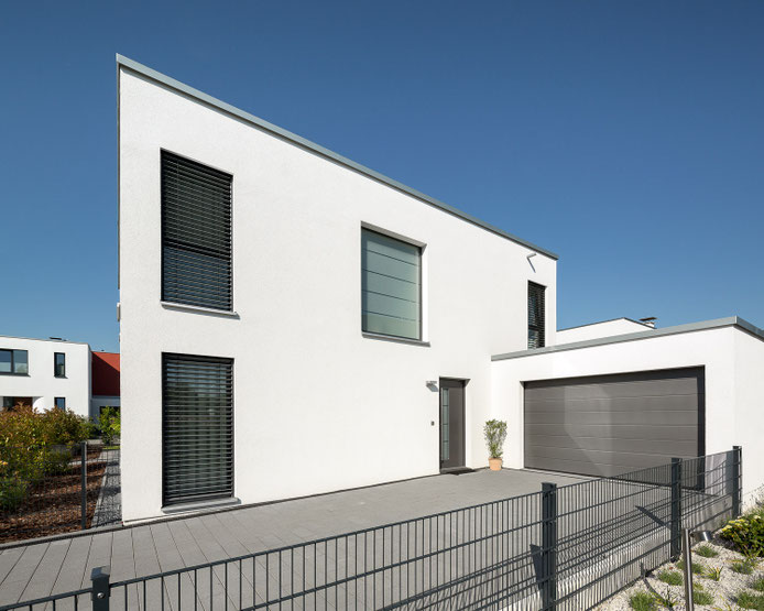 Luxurious contemporary flat pack home