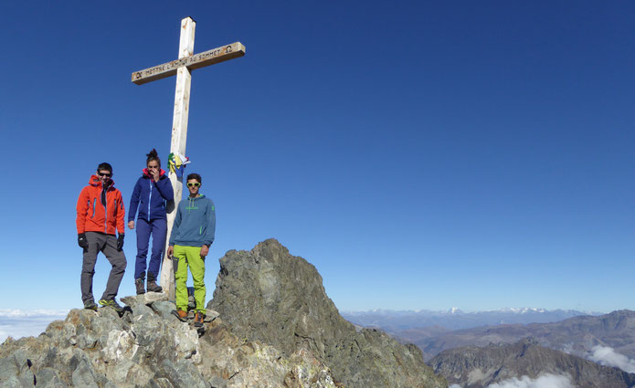 Baptiste, Lise et moi au sommet de la Croix de Belledonne