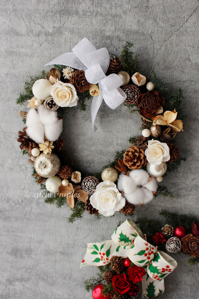 木の実のクリスマスリース ホワイト
