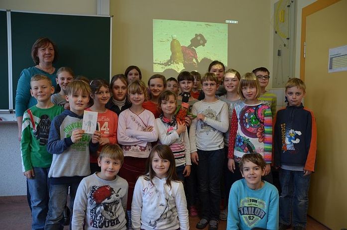 Those "school materials" was donated by the 3rd class students (3a) of the Jury-Gagarin Primary school in Königsbrück / Germany