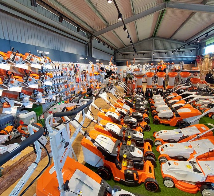 Heckenscheren, Astscheren, Rosenscheren von Felco, Stihl, ARS oder Wolf-Garten bei Kruse Gartentechnik.