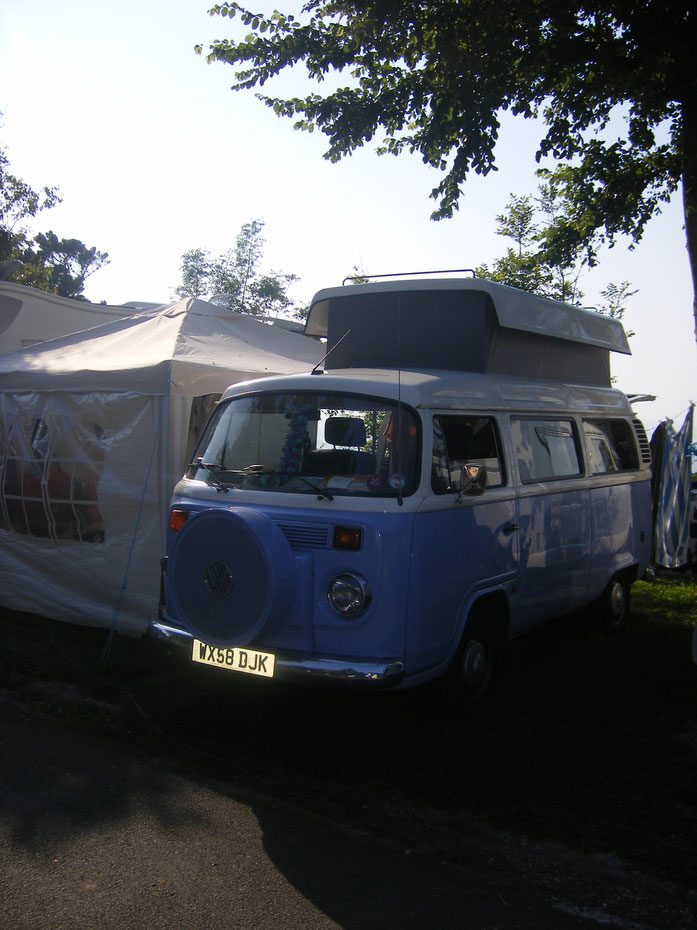 Volkswagen t2 vista en el camping de Zarautz en julio de 2014