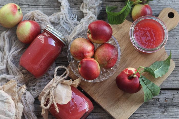 Nektarinen und Nektarinenmarmelade