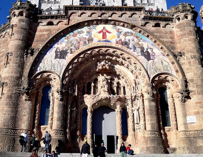 храм expiatori del sagrat cor в барселоне. Смотреть фото храм expiatori del sagrat cor в барселоне. Смотреть картинку храм expiatori del sagrat cor в барселоне. Картинка про храм expiatori del sagrat cor в барселоне. Фото храм expiatori del sagrat cor в барселоне