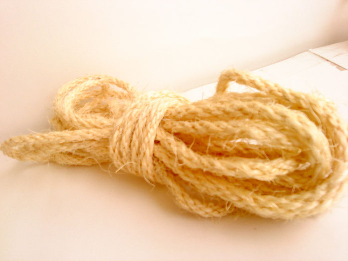 LAZOS Y PINZAS PARA ROPA - OROPINZA